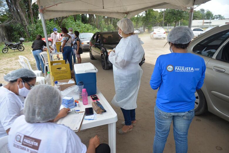 Retomada da vacinação contra Covid-19 em Paulista | Foto: Rafael Furtado/Folha de Pernambuco