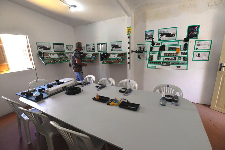 Os reeducandos poderão participar de cursos de eletrônica, informática, culinária, entre outros - Foto: Rafael Furtado/Folha de Pernambuco