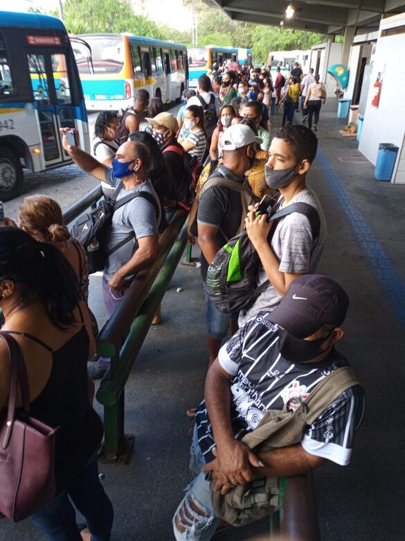 Ato ocorreu no TI Macaxeira, no Recife (Foto: Divulgação/Sindicato dos Rodoviários)