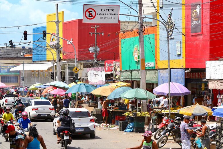 Movimentação nas periferias do Recife e de Olinda neste domingo (4). Foto: Ed Machado/Folha de Pernambuco