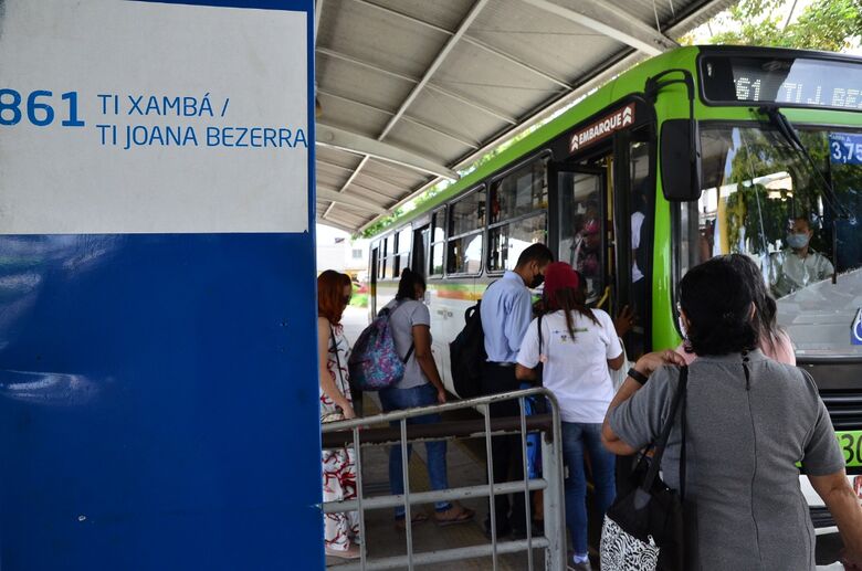 Meu Transporte: Licitação do transporte no Recife emperrou