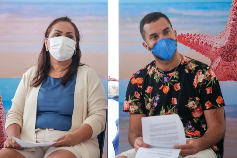 Gilberto Nogueira recebe homenagens da Prefeitura de Paulista (Foto: Alexandre Aroeira/Folha de Pernambuco)