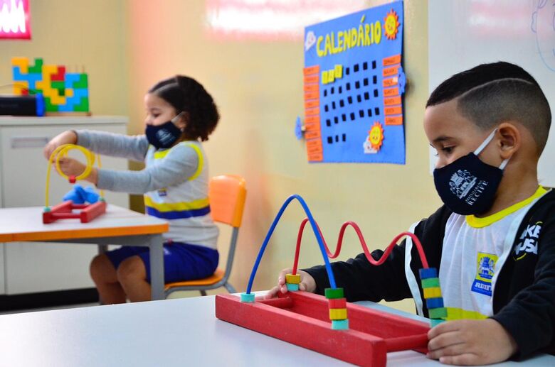 Volta às aulas na Educação Infantil do Recife (Foto: Arthur Mota/Folha de Pernambuco)