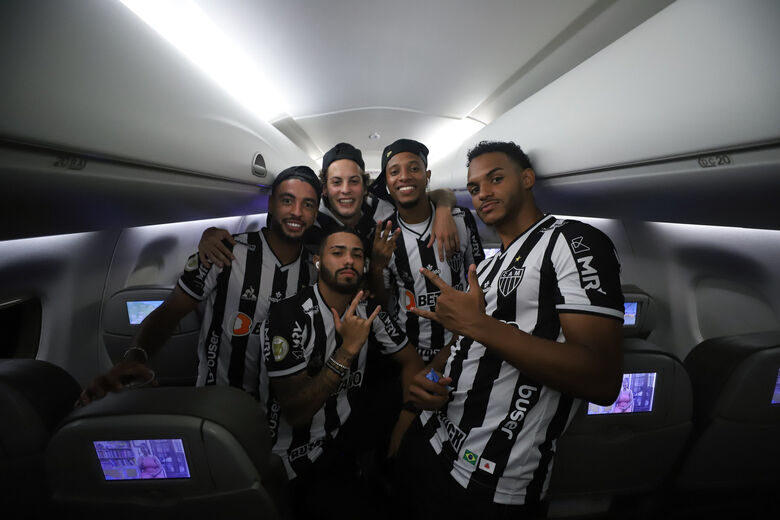 Jogadores do Atlético-MG a caminho de Belo Horizonte. Foto: Pedro Souza/Atlético