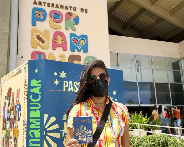 Turista Ingrid - Foto: Ed Machado/Folha de Pernambuco