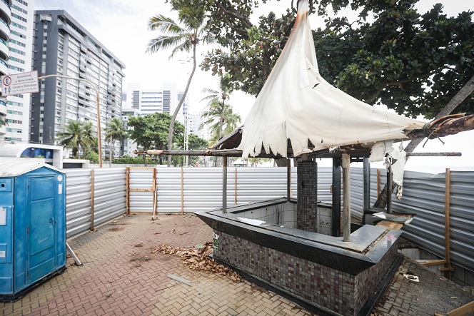 Obras dos novos quiosques da orla do Recife são iniciadas. Foto: Rodolfo Loepert/ PCR Imagem