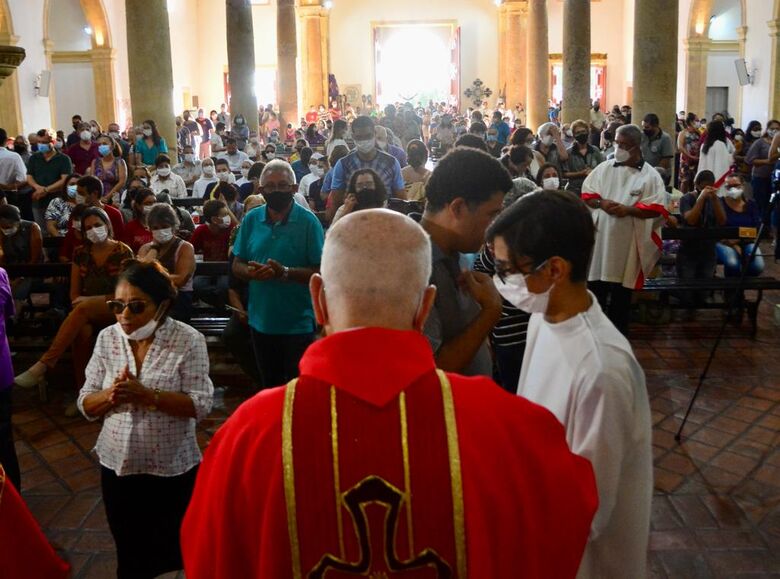 Ação litúrgica da Paixão do Senhor, realizada na igreja da Sé, em Olinda

Paullo Allmeida / Folha de Pernambuco
