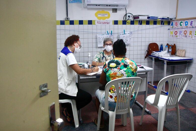 Abrigo na Escola Municipal de Água Fria. Foto: Melissa Fernandes/ Folha de Pernambuco
