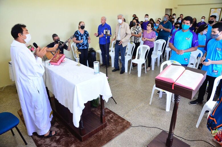 Missa ministrada pelo Frei Aureliano Júnior. Foto: Arthur Mota/ Folha de Pernambuco.