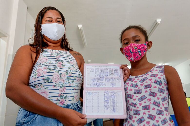 Recife inicia Campanha Nacional de Multivacinação em 150 unidades de saúde da cidade. Foto: Alexandre Aroeira/Folha de Pernambuco