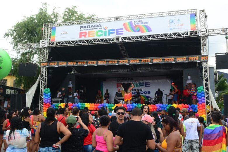 Parada da Diversidade de Dois Unidos. Foto: Paullo Allmeida/Folha de Pernambuco