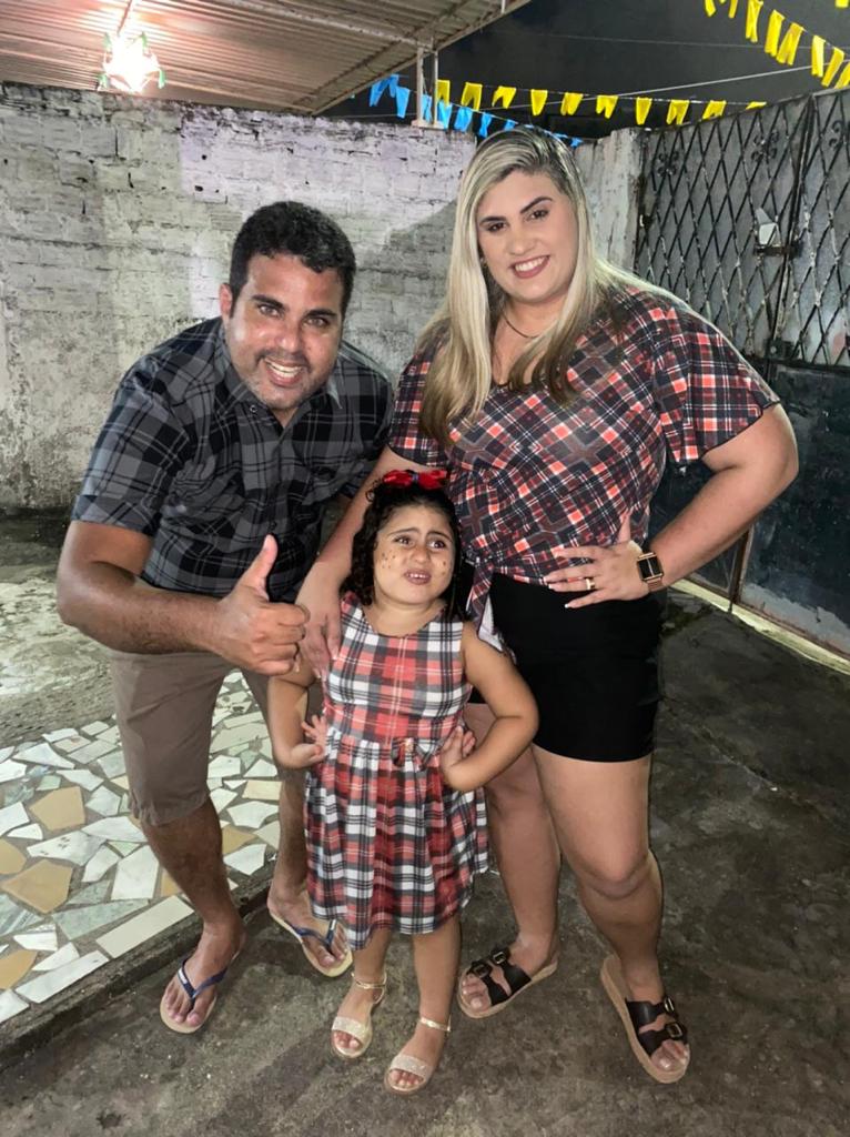 Família pede doações para ajudar tratamento de menina com fechamento precoce do crânio - Foto: Arquivo Pessoal