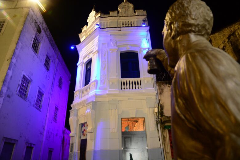 Casa do Carnaval com iluminação cênica. Foto: Paullo Allmeida/Folha de Pernambuico