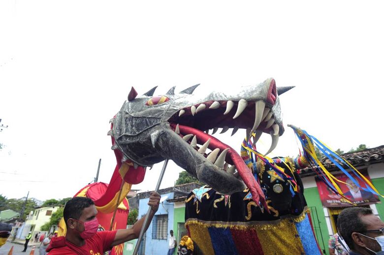 Homem da Meia Noite apresenta os homenageados e tema do bloco no Carnaval 2023 - Foto: Ricardo Fernandes/ Folha de Pernambuco