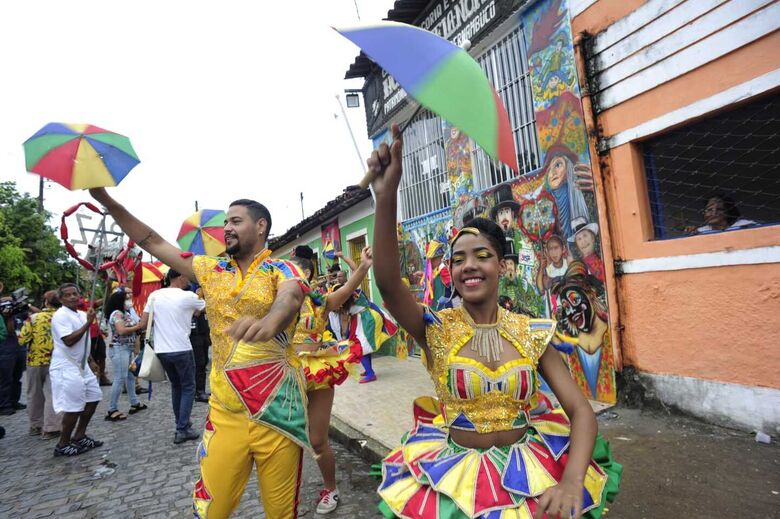 Homem da Meia Noite apresenta os homenageados e tema do bloco no Carnaval 2023 - Foto: Ricardo Fernandes/ Folha de Pernambuco