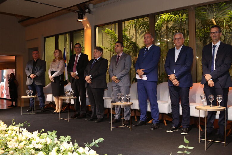 Nova diretoria é composta por auditores fiscais e julgadores tributários da
Secretaria da Fazenda de Pernambuco. Crédito: Henrique Santos/Divulgação. 