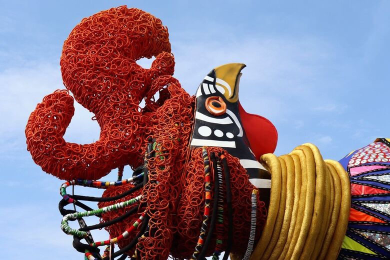 Galo Gigante na Ponte Duarte Coelho. Foto: Júnior Soares/Folha de Pernambuco