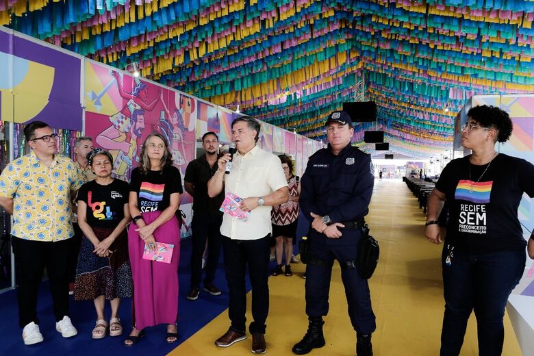 Prefeitura do Recife lança cartilha de atendimento e abordagem à população LGBTI+ no Carnaval. Foto: Edson Holanda/PCR