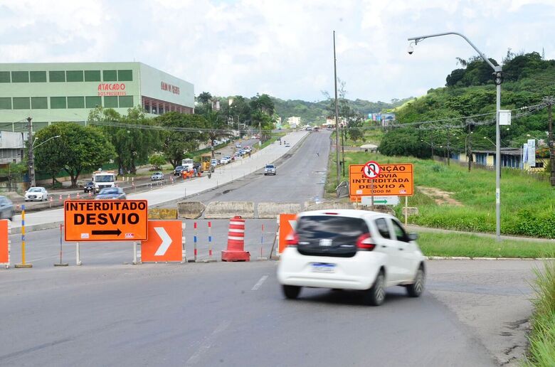 Desvio na BR-232 para obras na rodovia. Foto: Arthur Mota/Folha de Pernambuco