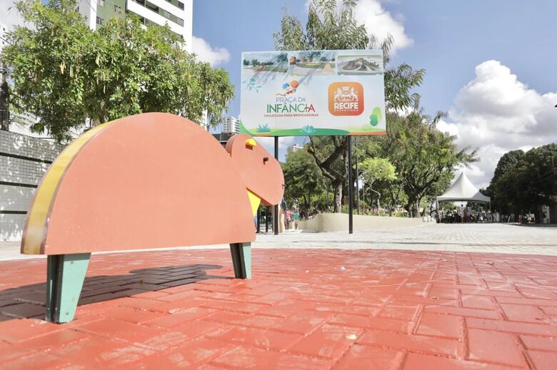 Praça da Infância na Encruzilhada - Foto: Hélia Scheppa/PCR