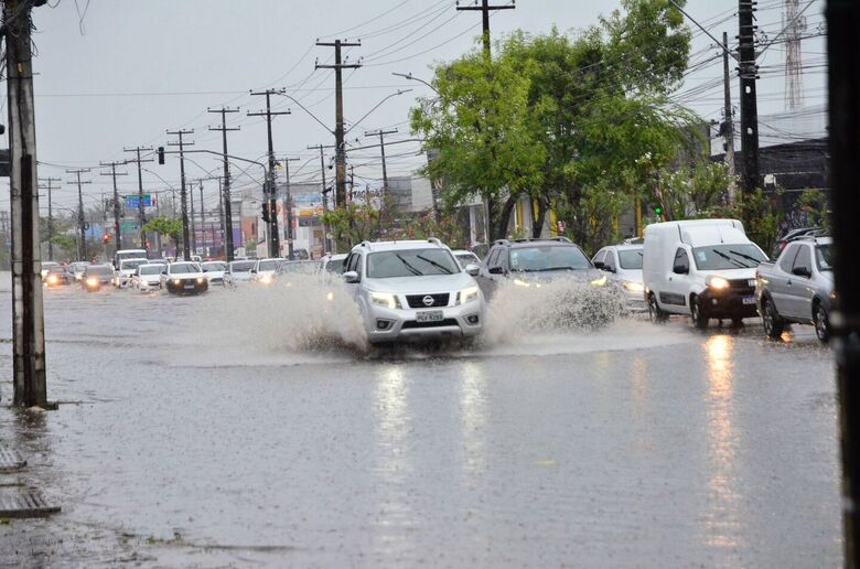 Alagamento em bairros do Recife e Região Metropolitana. Foto: Alagamento em bairros do Recife