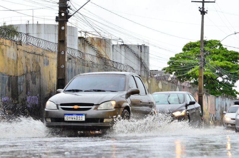 Alagamento em bairros do Recife e Região Metropolitana. Foto: Alagamento em bairros do Recife