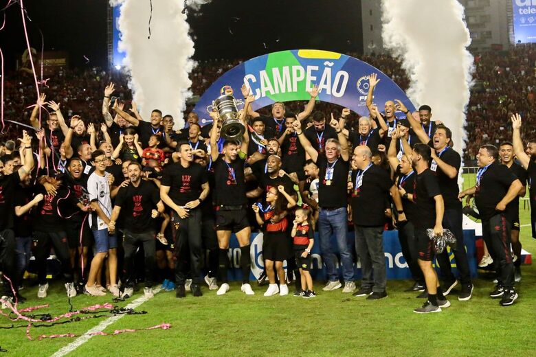 Sport celebra conquista do Campeonato Pernambucano. Foto: Alexandre Aroeira/ Folha de Pernambuco.