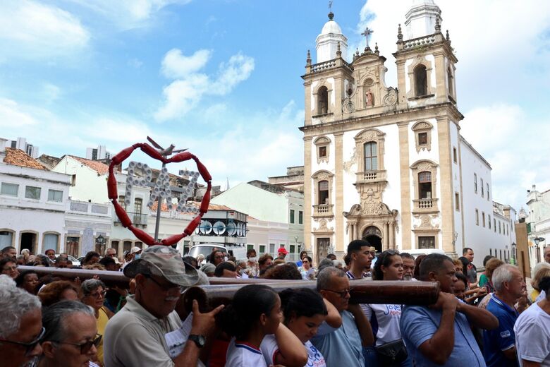 Via Sacra da Fraternidade de 2023, no Centro do Recife - Foto: Júnior Soares/Folha de Pernambuco