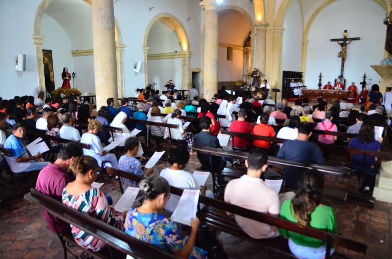Celebração da Paixão e Morte do Senhor | Foto: Arthur Mota/Folha de Pernambuco 