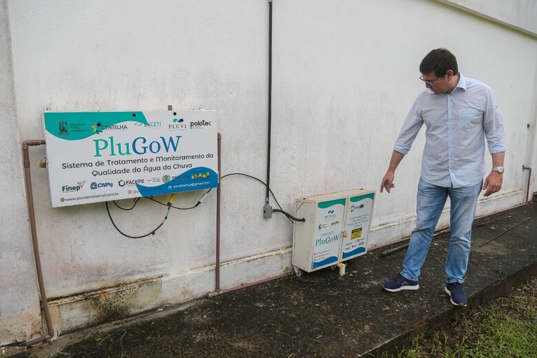 Dignidade e segurança hídrica: projeto visa potabilizar água de chuva para consumo. Foto: Alexandre Aroeira/ Folha de Pernambuco