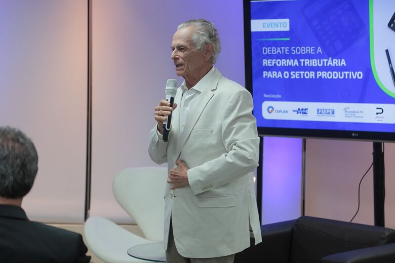 Presidente da Fiepe, Ricardo Essinger - Foto: Alexandre Aroeira / Folha de Pernambuco