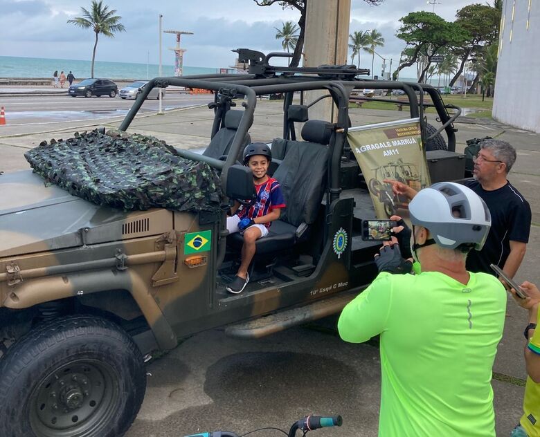 Exposição de Material de Emprego Militar no Parque Dona Lindu. Foto: Divulgação