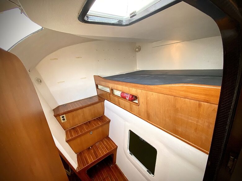 Interior do barco Adrenalina Pura. Foto: Arthur Motta/Folha de Pernambuco