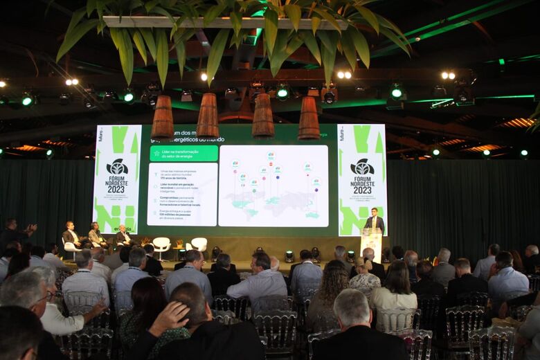 Palestra de Hugo Nunes, Diretor-executivo de negócios liberalizados da Neoenergia, sobre a neoindustrialização | Fotos: Clemilson Campos