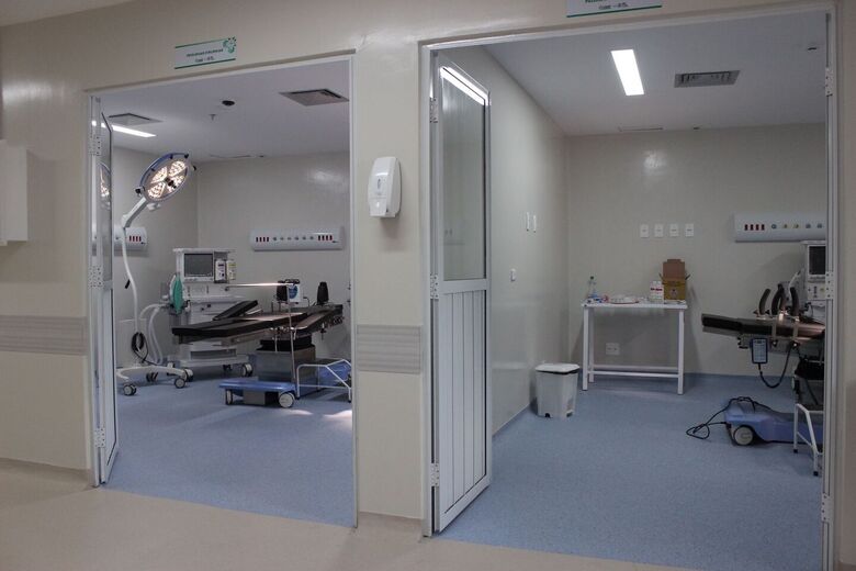 Inauguração do Ambulatório José Brito de Souza Filho no Hospital Agamenon Magalhães. - Foto: Clarice Melo / Folha de Pernambuco