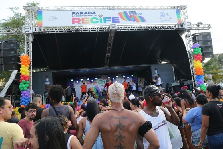 15ª Parada da Diversidade do Recife (Foto: Paullo Allmeida/Folha de Pernambuco)