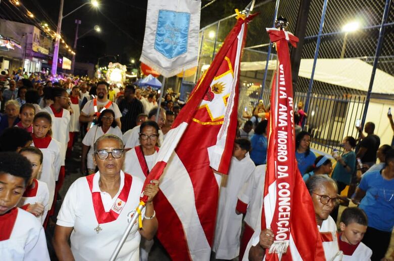 Procissão da Bandeira inicia celebrações da Festa do Morro da Conceição | Crédito: Ricardo Fernandes/ Folha de Pernambuco