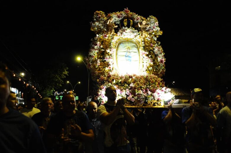 Procissão da Bandeira inicia celebrações da Festa do Morro da Conceição | Crédito: Ricardo Fernandes/ Folha de Pernambuco