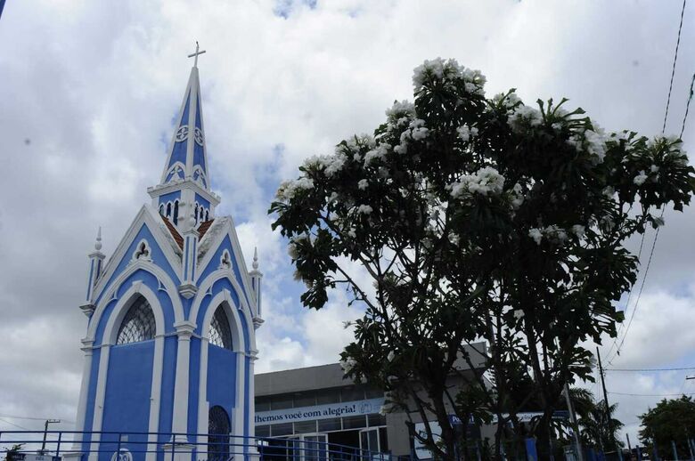 Velório de Dona Sevi, uma das organizadoras da Festa do Morro, no Morro da Conceição, em Recife, que morreu aos 88 anos. Foto: Ricardo Fernandes/ Folha de Pernambuco