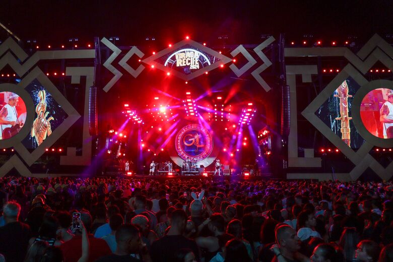 Show de Geraldinho Lins na Virada Recife 2024, no Polo Pina. Fotos: Walli Fontenele/ Folha de Pernambuco