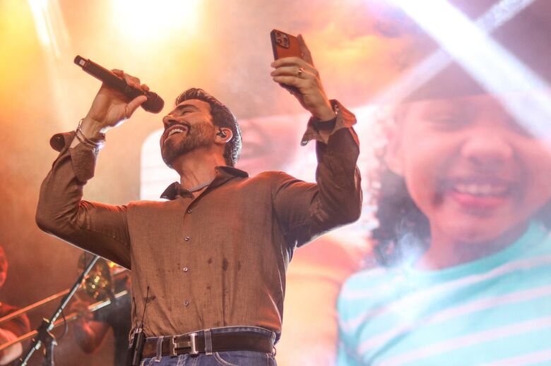 426ª Festa do Glorioso Padroeiro Santo Amaro de Jaboatão dos Guararapes - Show do Padre Fábio de Melo. Foto: Walli Fontenele/Folha de Pernambuco.