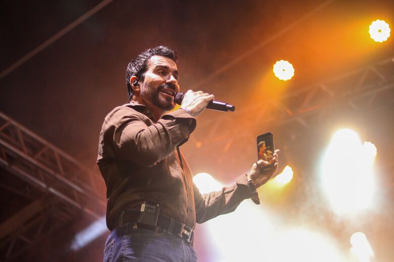 426ª Festa do Glorioso Padroeiro Santo Amaro de Jaboatão dos Guararapes - Show do Padre Fábio de Melo. Foto: Walli Fontenele/Folha de Pernambuco.