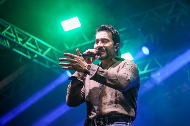 426ª Festa do Glorioso Padroeiro Santo Amaro de Jaboatão dos Guararapes - Show do Padre Fábio de Melo. Foto: Walli Fontenele/Folha de Pernambuco.
