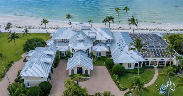 Mansão em Naples posta à venda por quase R$ 1,5 bilhão (Foto: Divulgação)