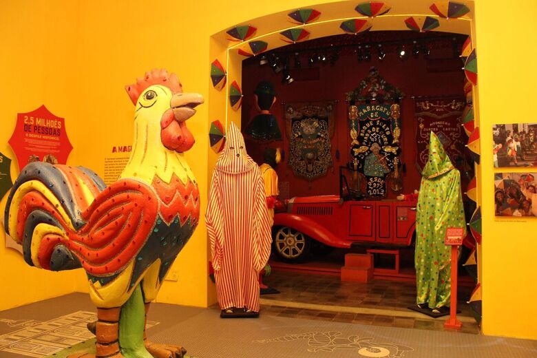 Comemoração dos 10 anos do Paço do Frevo, no dia do frevo. Na foto: Luiz Santos, Gerente de Memória e Exposições do paço do frevo // Foto: Clarice Melo/Folha de Pernambuco