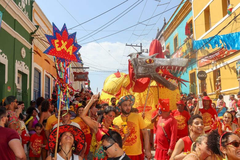Saída do Eu Acho é Pouco no Sábado de Zé Pereira de 2024, em Olinda (Foto: Walli Fontenele/Folha de Pernambuco)