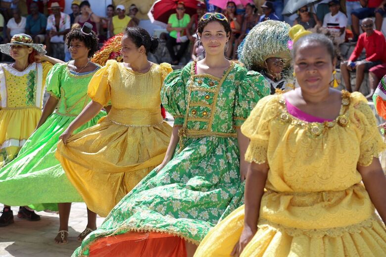 32º encontro estadual de maracatu de baque Solto ( Foto : Alexandre Aroeira/ Folha de Pernambuco)