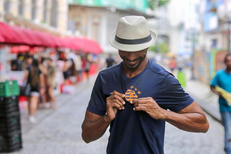 Torcedor Gilberto Rufino. Foto: Alexandre Aroeira /Folha de Pernambuco.