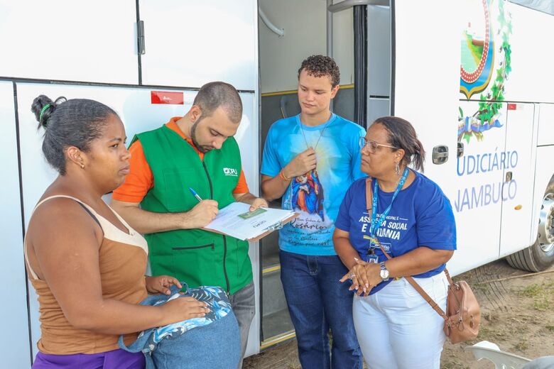 Ação com atendimento jurídico gratuito a vítimas de acidente com micro-ônibus em Jaboatão dos Guararapes acontece nesta terça-feira (9). Foto: Walli Fontenele/Folha de Pernambuco