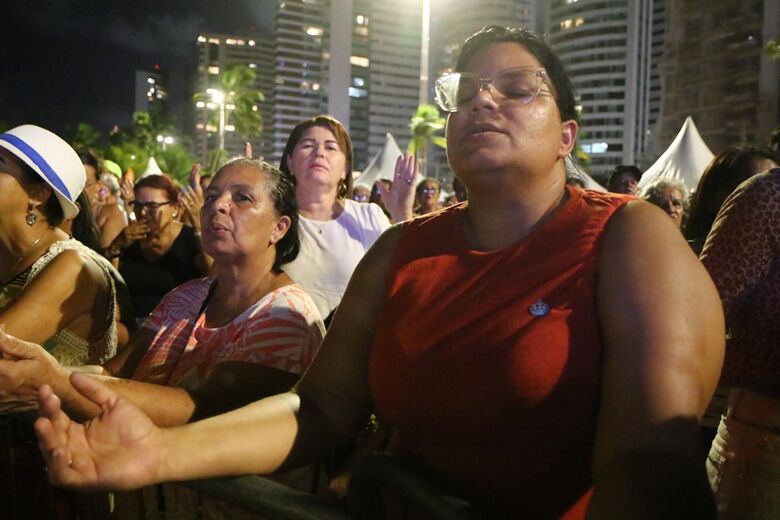Maria da Conceiçõa, fiel presente no Evangelizar Recife 2024. - Foto: Paullo Allmeida